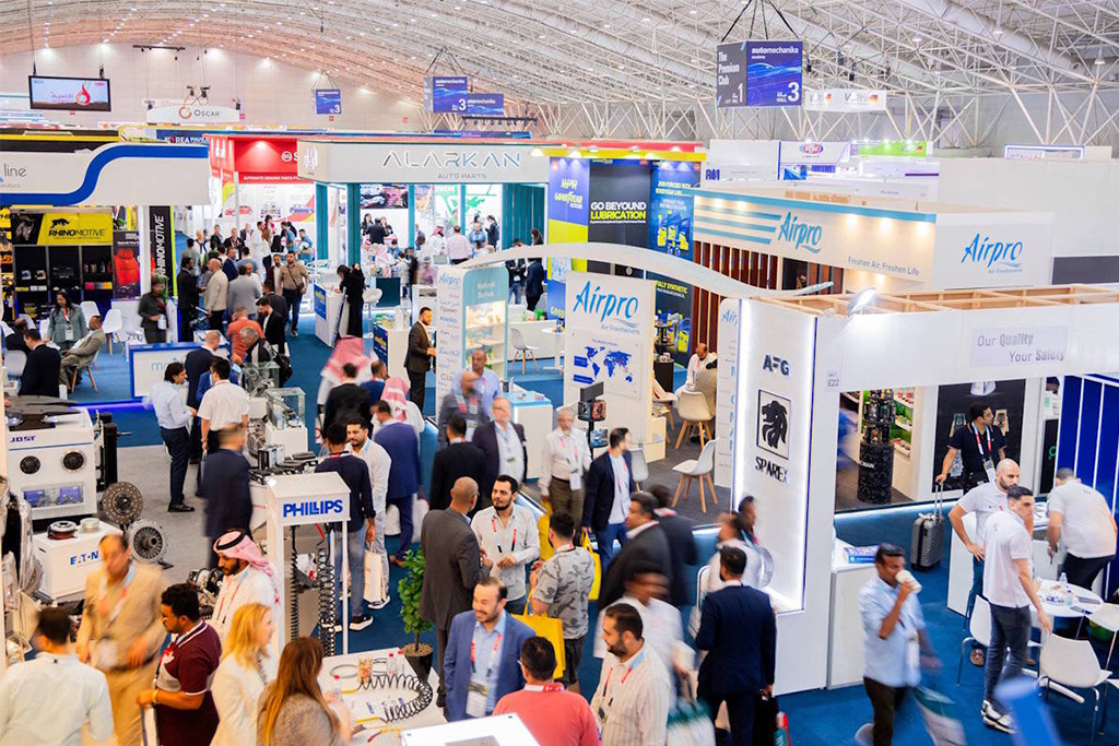 Automechanika Riyadh - Crowd