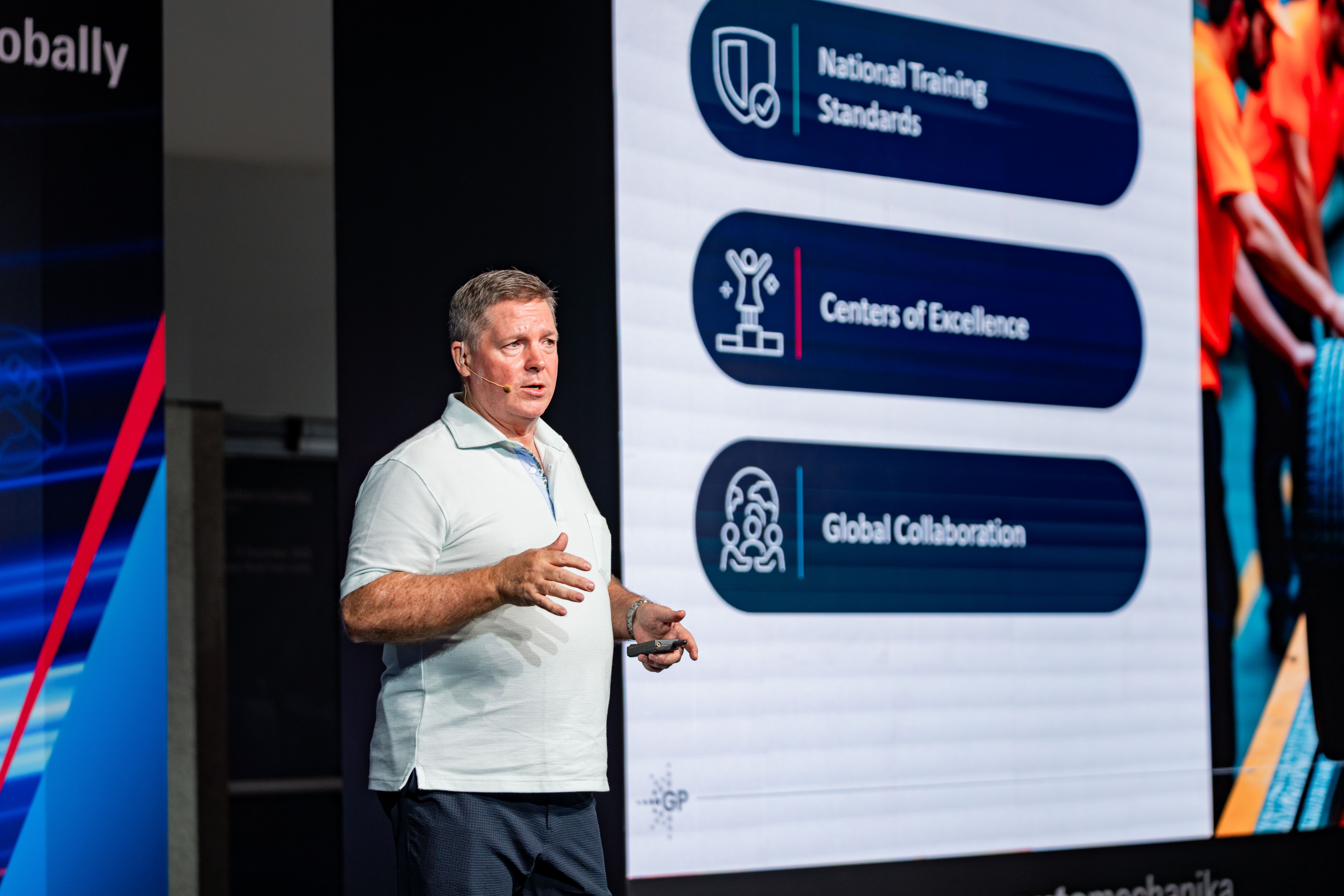 Automechanika Riyadh - Crowd